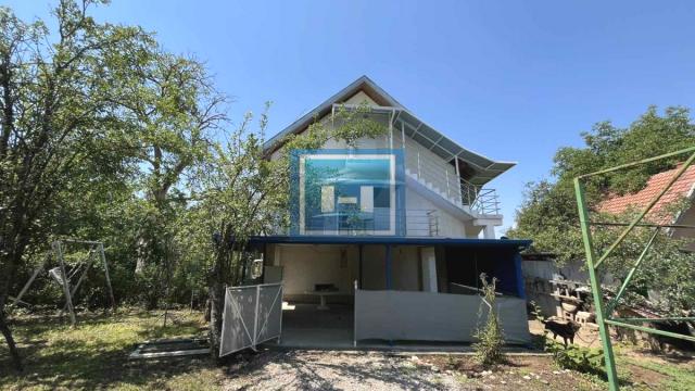 Kuća, četvorosoban, Prodaja, 120m2, Okolno mesto, Paraćin