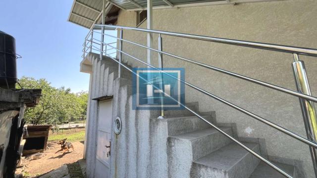 Kuća, četvorosoban, Prodaja, 120m2, Okolno mesto, Paraćin