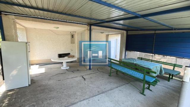 Kuća, četvorosoban, Prodaja, 120m2, Okolno mesto, Paraćin