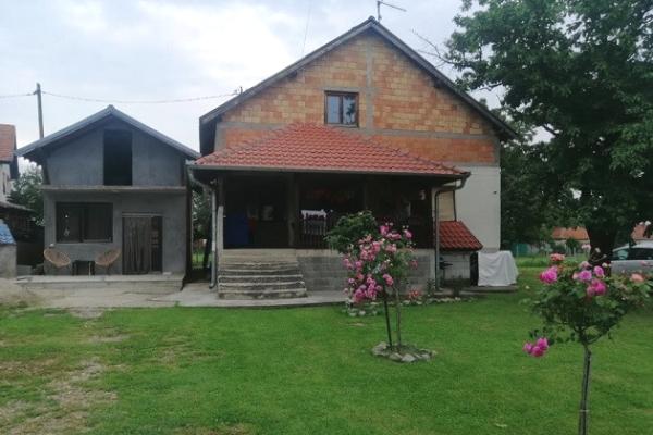 prodaja, kuca,
medjuluzje-mladenovac-beograd, 1114639, petosoban-vojislava-ilica