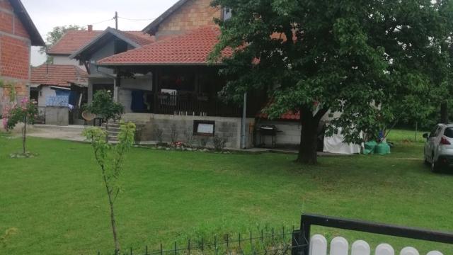 Kuća, Petosoban, Prodaja, 130m2, Medjulužje, Mladenovac, Vojislava Ilica