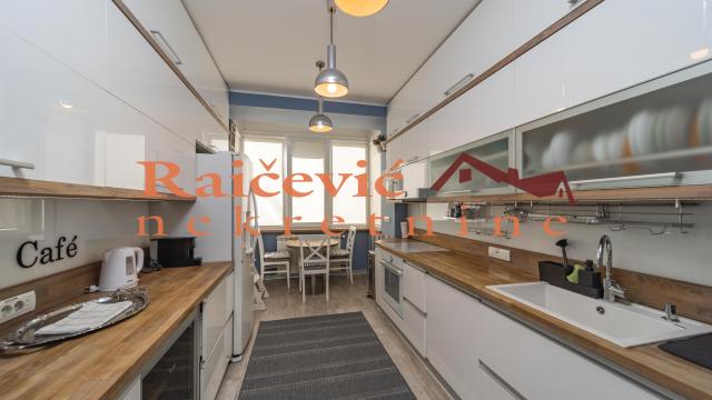 Stan, Trosoban, Prodaja, 80m2, Centar, Stari grad, Cetinjska