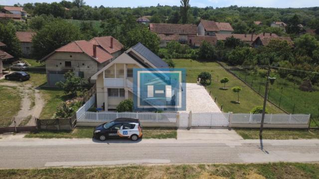 Kuća, četvorosoban, Prodaja, 200m2, Majur, Okolno mesto, Jagodina