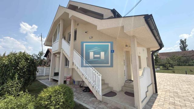 Kuća, četvorosoban, Prodaja, 200m2, Majur, Okolno mesto, Jagodina