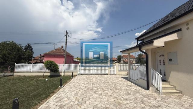 Kuća, četvorosoban, Prodaja, 200m2, Majur, Okolno mesto, Jagodina