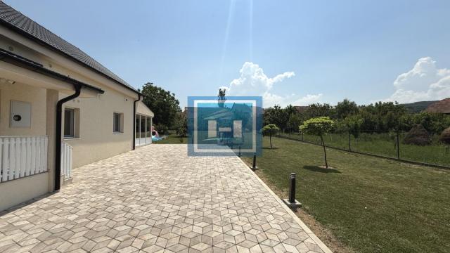 Kuća, četvorosoban, Prodaja, 200m2, Majur, Okolno mesto, Jagodina