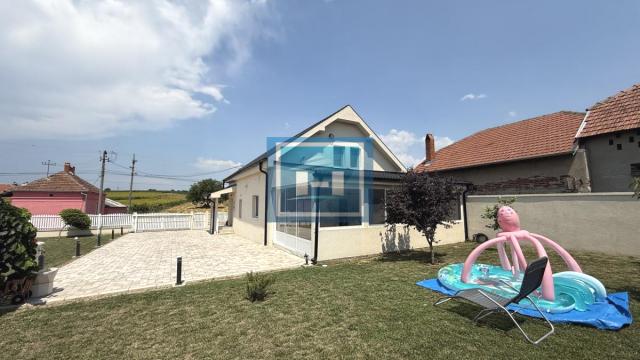 Kuća, četvorosoban, Prodaja, 200m2, Majur, Okolno mesto, Jagodina