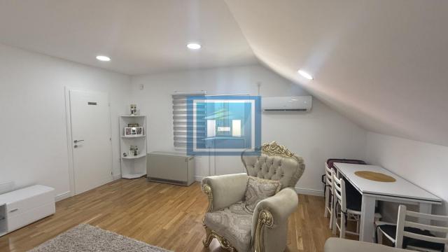 Kuća, četvorosoban, Prodaja, 200m2, Majur, Okolno mesto, Jagodina