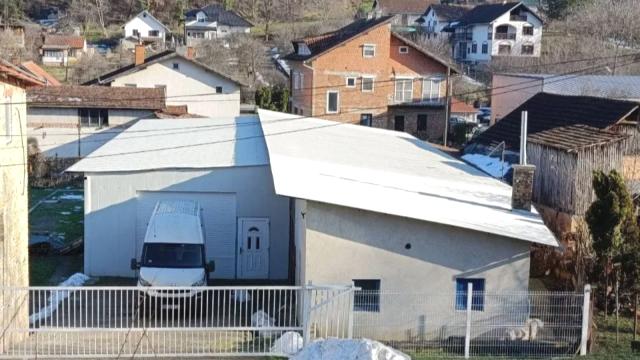 Poslovni prostor, Jednosoban, Izdavanje, 450m2, Paragovo, Petrovaradin, Paragovo