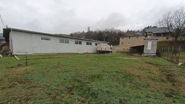 Poslovni prostor, Petosoban i veći, Prodaja, 700m2, Paragovo, Petrovaradin, Paragovo