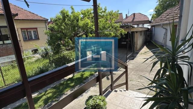 Kuća, Prodaja, 200m2, Centar, Gradska lokacija, Ćuprija