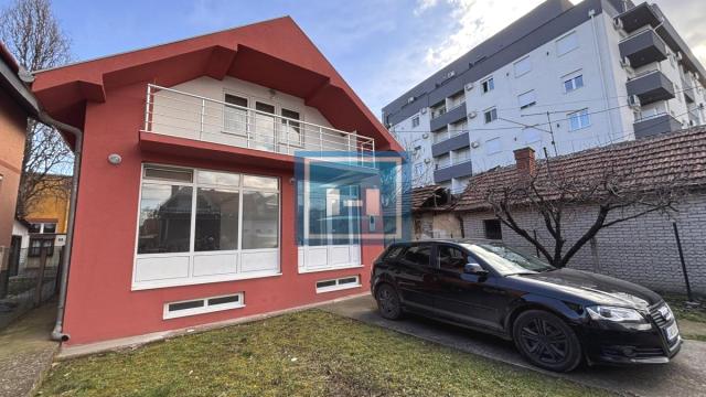 Kuća, Prodaja, 350m2, Centar, Gradska lokacija, Jagodina