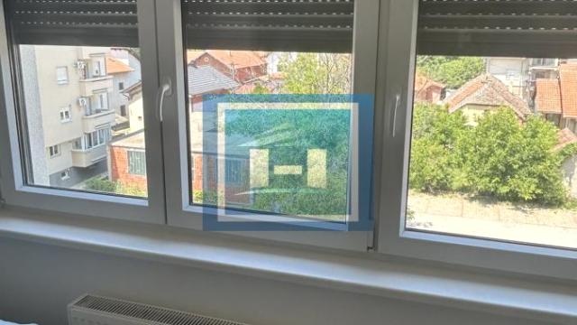 Stan, Garsonjera, Izdavanje, 28m2, Centar, Gradska lokacija, Paraćin