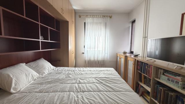 Stan, Trosoban, Izdavanje, 105m2, Bulevar oslobođenja