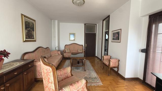 Stan, Trosoban, Izdavanje, 105m2, Bulevar oslobođenja