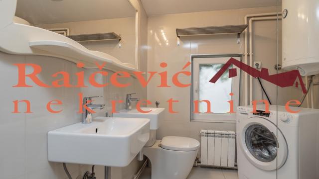 Stan, Trosoban, Prodaja, 82m2, Kalenić pijaca, Vračar, Topolska