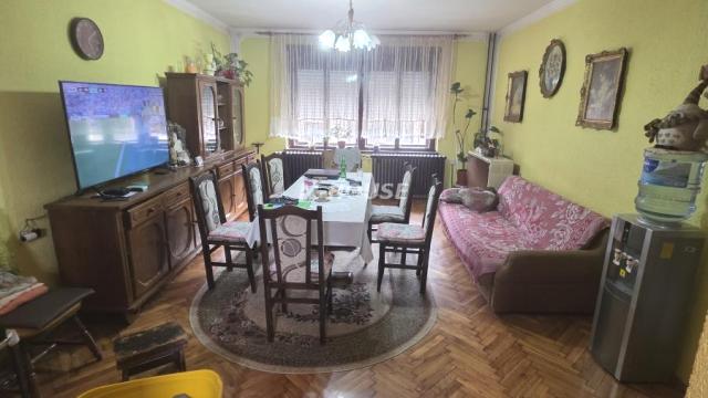 Kuća, Petosoban, Prodaja, 304m2, Bački Brestovac, Okolno mesto, Odžaci