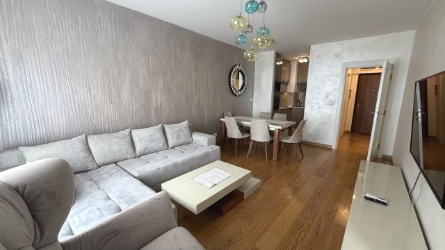 Stan, Trosoban, Izdavanje, 67m2, Uroša Martinovića