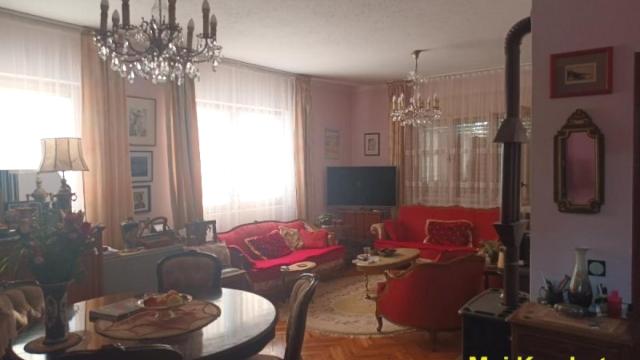 Kuća, Prodaja, 431m2, Nova Pazova, Okolno mesto, Kneza Mihaila