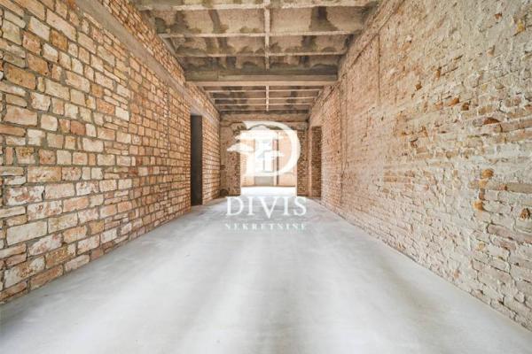 prodaja, kuca,
beograd, 1116608, petosoban-i-veci-smiljaniceva