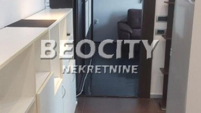 Stan, Jednosoban, Izdavanje, 35m2, Hram svetog Save, Vračar, Bulevar oslobođenja