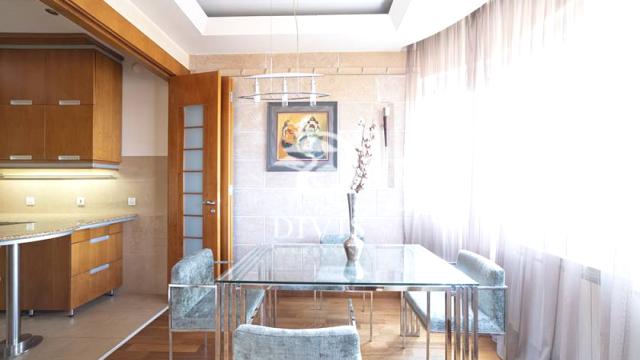 Stan, Trosoban, Prodaja, 150m2, Ščerbinova