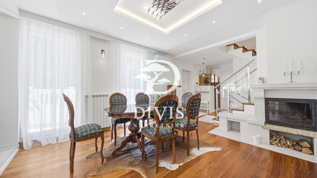 Stan, Petosoban i veći, Izdavanje, 256m2, Majora Jagodića