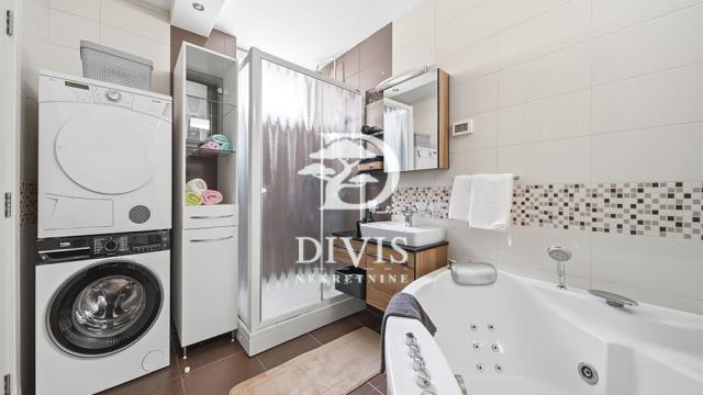 Stan, Petosoban i veći, Izdavanje, 256m2, Majora Jagodića
