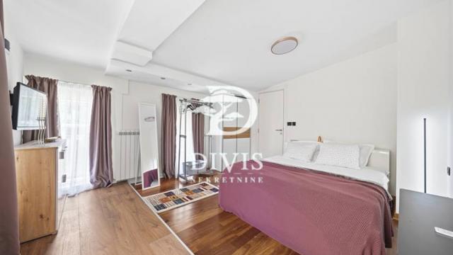 Kuća, Petosoban i veći, Izdavanje, 513m2, Majora Jagodića