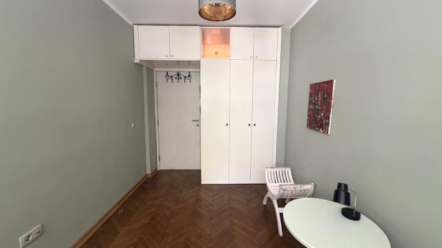 Stan, Trosoban, Prodaja, 55m2, Kralja Milana