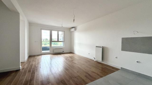 Poslovni prostor, Trosoban, Izdavanje, 70m2, Bulevar heroja sa Košara