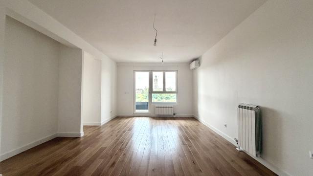 Poslovni prostor, Trosoban, Izdavanje, 70m2, Bulevar heroja sa Košara