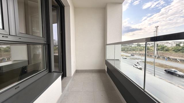 Poslovni prostor, Trosoban, Izdavanje, 70m2, Bulevar heroja sa Košara