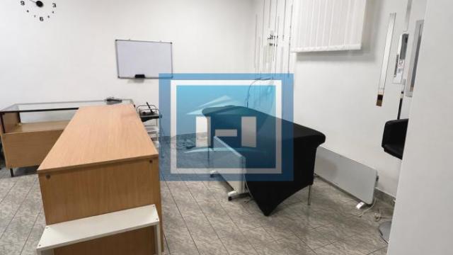 Poslovni prostor, Jednosoban, Prodaja, 31m2, Gloždak, Gradska lokacija, Paraćin