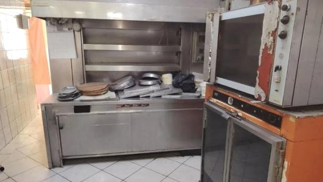 Poslovni prostor, Petosoban i veći, Prodaja, 160m2, Karadjordjeva