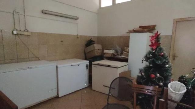 Poslovni prostor, Petosoban i veći, Prodaja, 160m2, Karadjordjeva