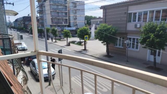 Poslovni prostor, Petosoban i veći, Prodaja, 160m2, Karadjordjeva