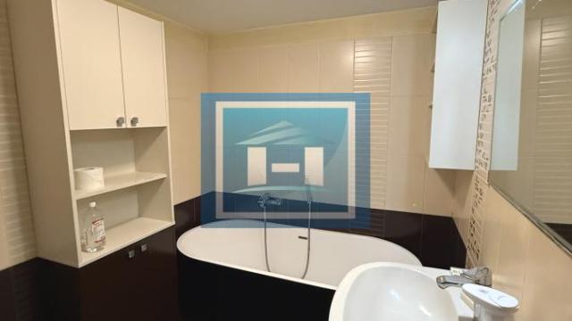 Stan, Trosoban, Prodaja, 105m2, Centar, Gradska lokacija, Jagodina
