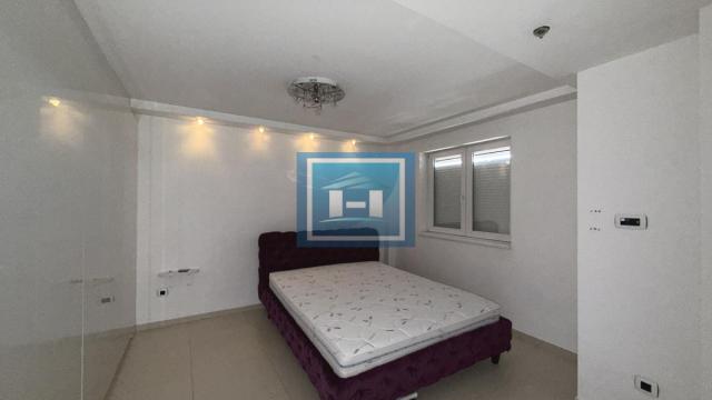 Stan, Trosoban, Prodaja, 105m2, Centar, Gradska lokacija, Jagodina