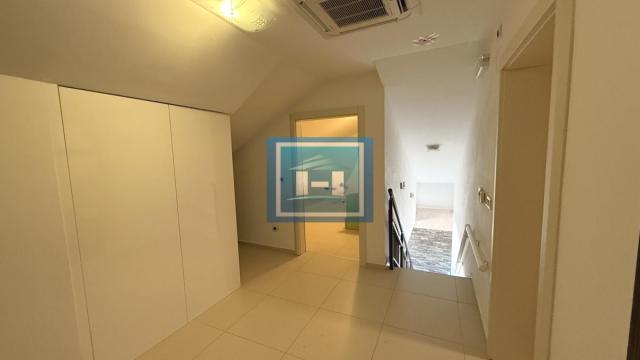 Stan, Trosoban, Prodaja, 105m2, Centar, Gradska lokacija, Jagodina