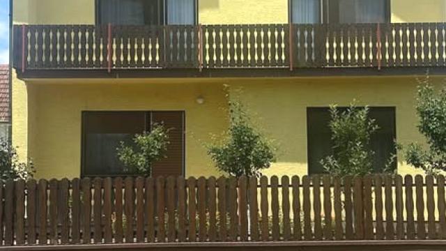Kuća, Petosoban, Prodaja, 138m2, Laćarak, Okolno mesto, Laćarak
