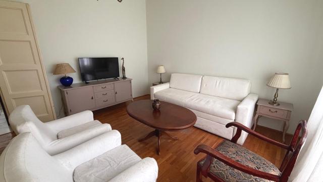 Stan, Dvoiposoban, Izdavanje, 80m2, Cara Dušana