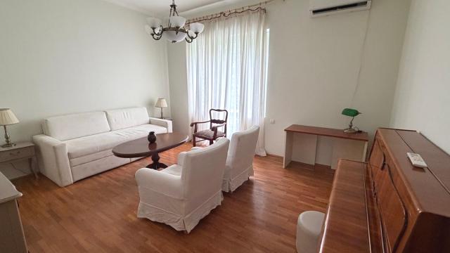 Stan, Dvoiposoban, Izdavanje, 80m2, Cara Dušana