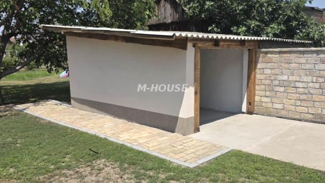 Kuća, četvorosoban, Prodaja, 107m2, Šikara, Gradska lokacija, Sombor