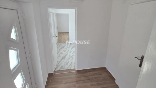 Kuća, četvorosoban, Prodaja, 107m2, Šikara, Gradska lokacija, Sombor