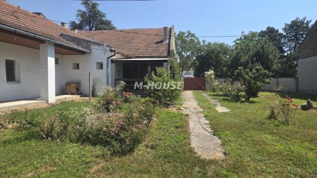 Kuća, četvorosoban, Prodaja, 273m2, Bezdan, Okolno mesto, Sombor