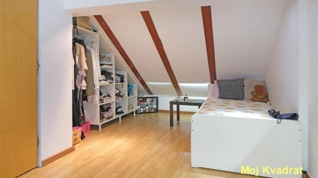 Stan, četvorosoban, Prodaja, 104m2, Gundulićev venac, Stari grad, Šantićeva