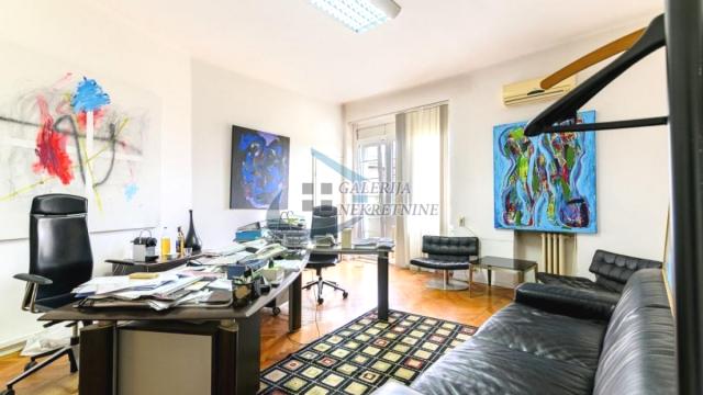 Stan, četvorosoban, Prodaja, 120m2, Andrićev venac, Stari grad, Andrićev venac