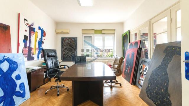 Stan, četvorosoban, Prodaja, 120m2, Andrićev venac, Stari grad, Andrićev venac