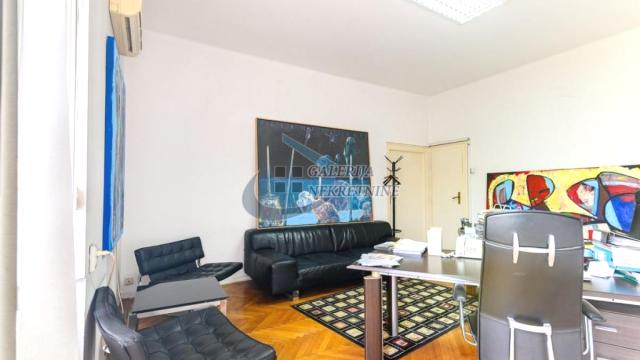 Stan, četvorosoban, Prodaja, 120m2, Andrićev venac, Stari grad, Andrićev venac